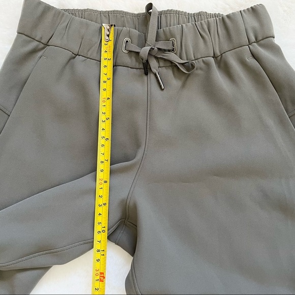 LULULEMON ON THE MOVE STRETCH HIGH RISE PANT Size 2 Minimalist Contemporary - Picture 9 of 11